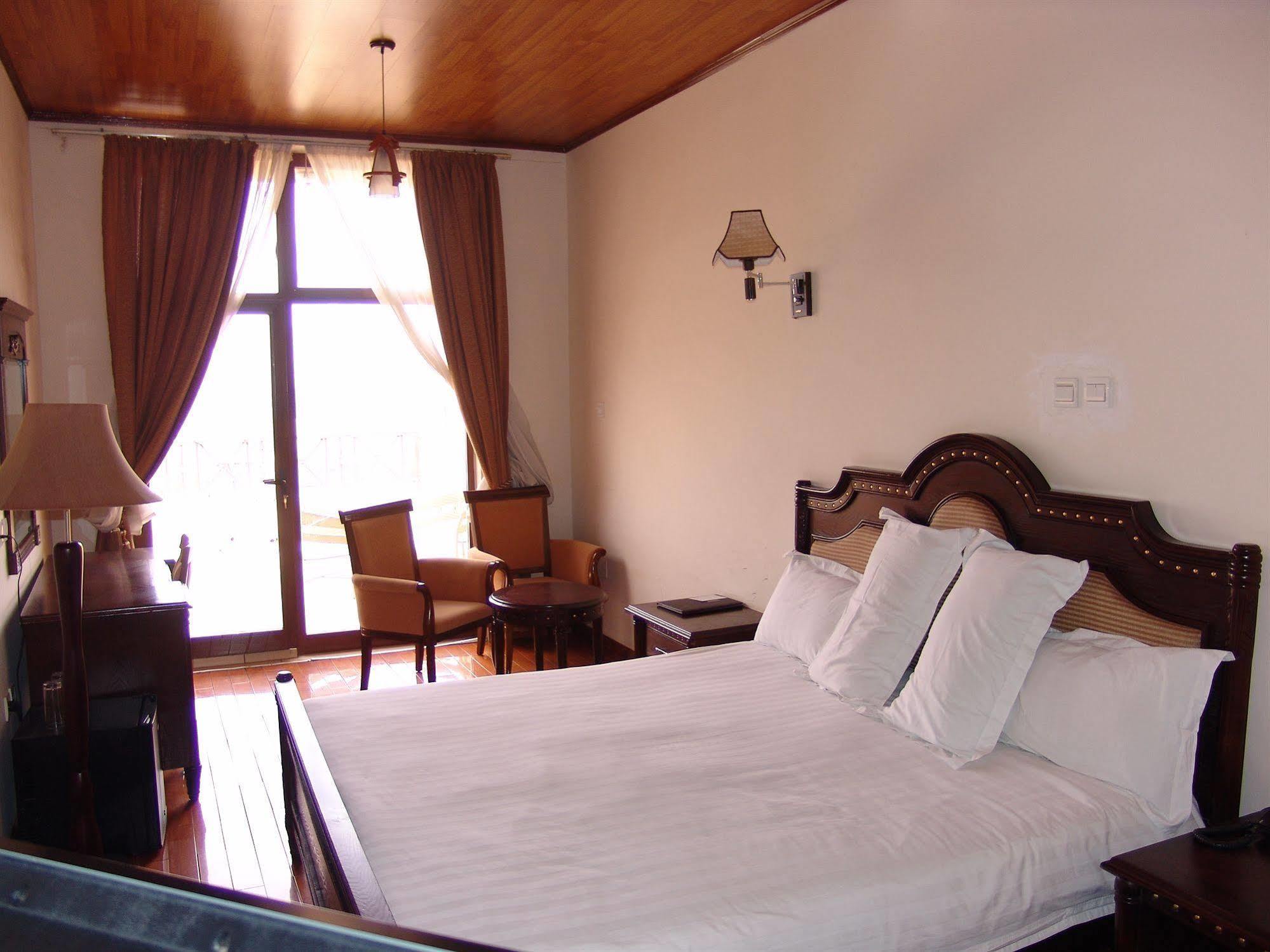 Taye Belay Hotel Gonder Extérieur photo