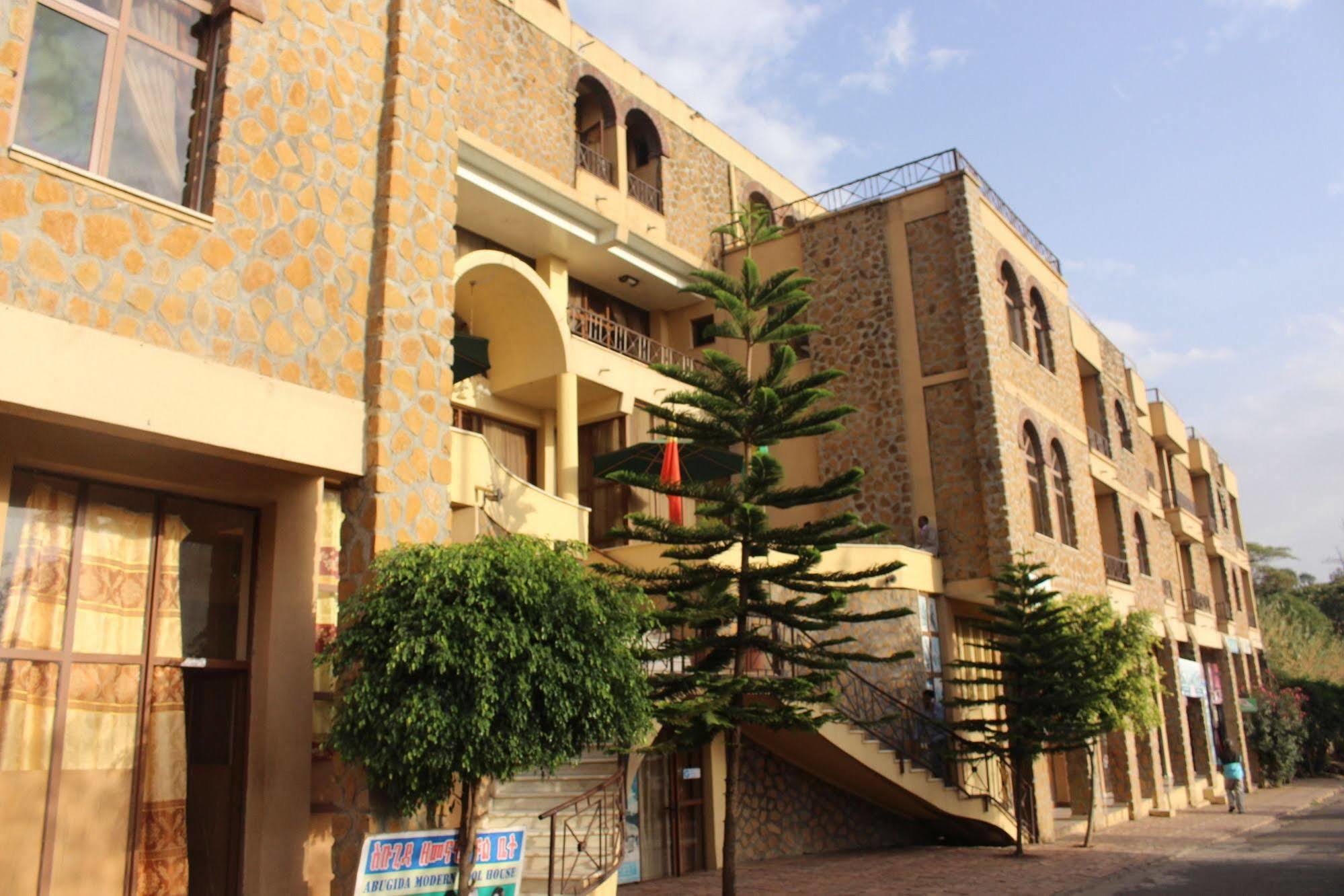 Taye Belay Hotel Gonder Extérieur photo