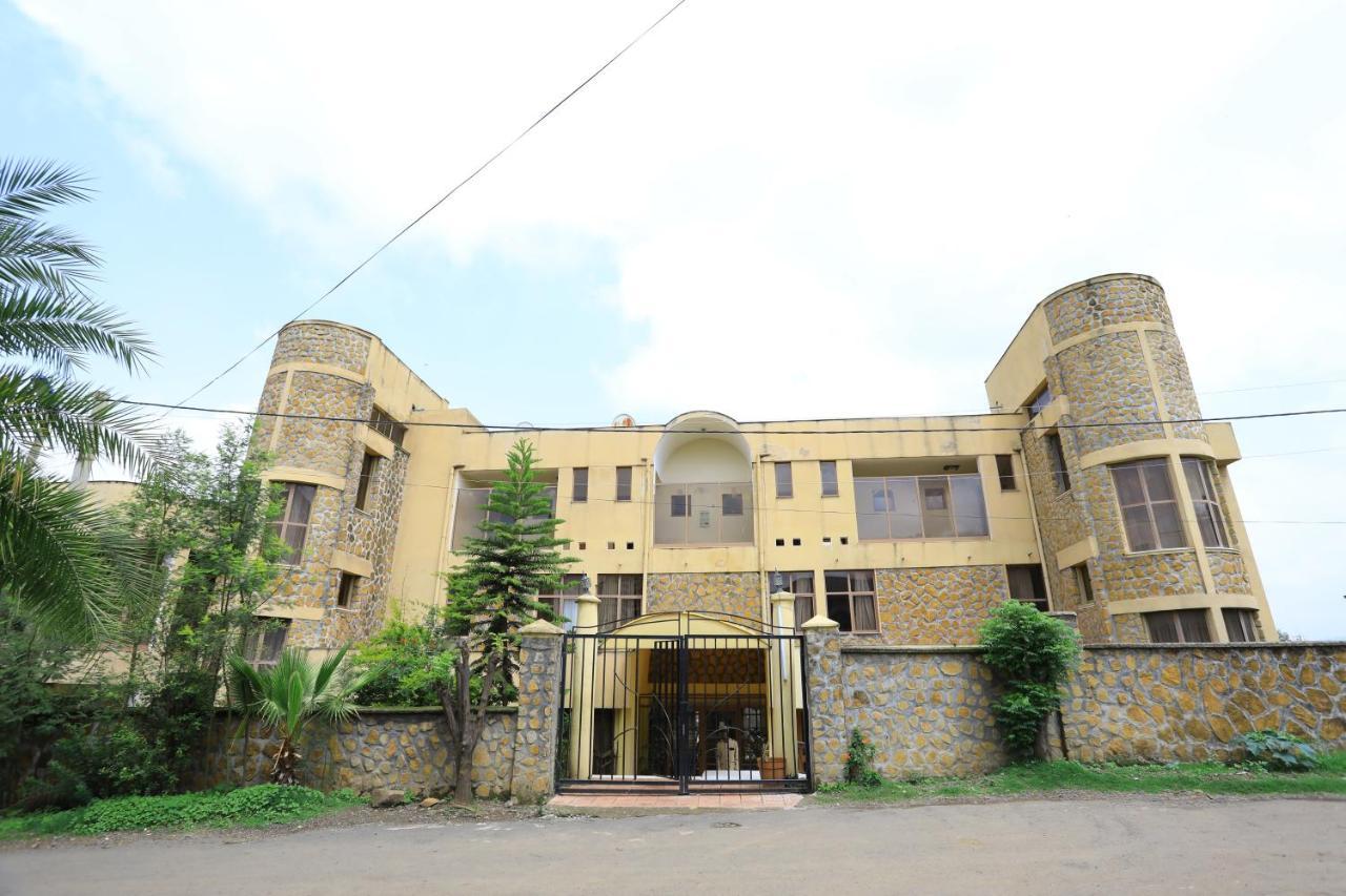 Taye Belay Hotel Gonder Extérieur photo