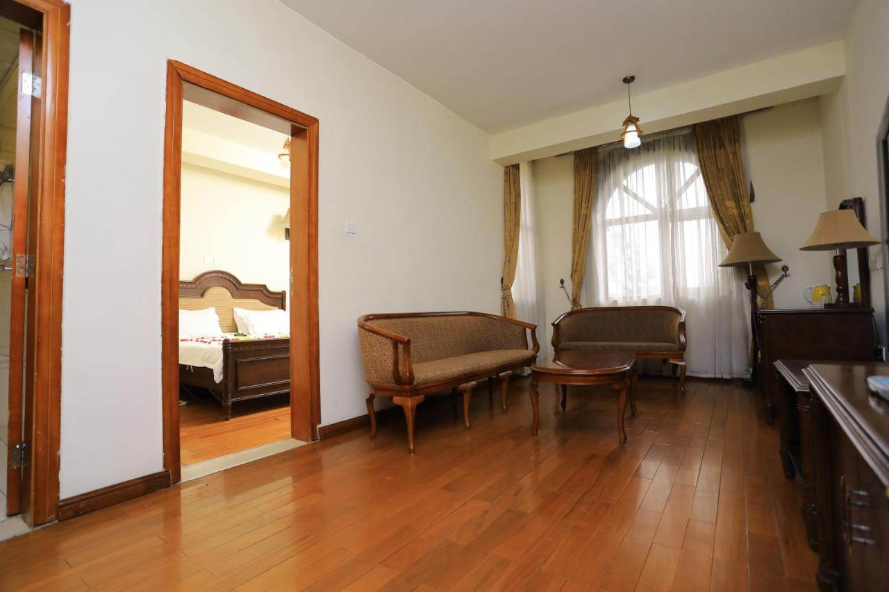 Taye Belay Hotel Gonder Extérieur photo
