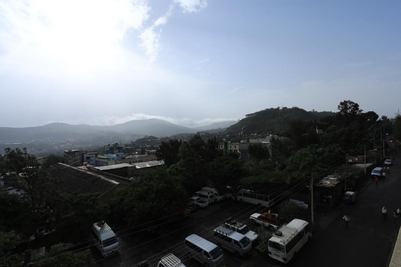 Taye Belay Hotel Gonder Extérieur photo