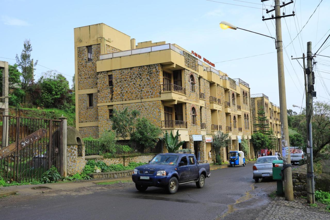 Taye Belay Hotel Gonder Extérieur photo