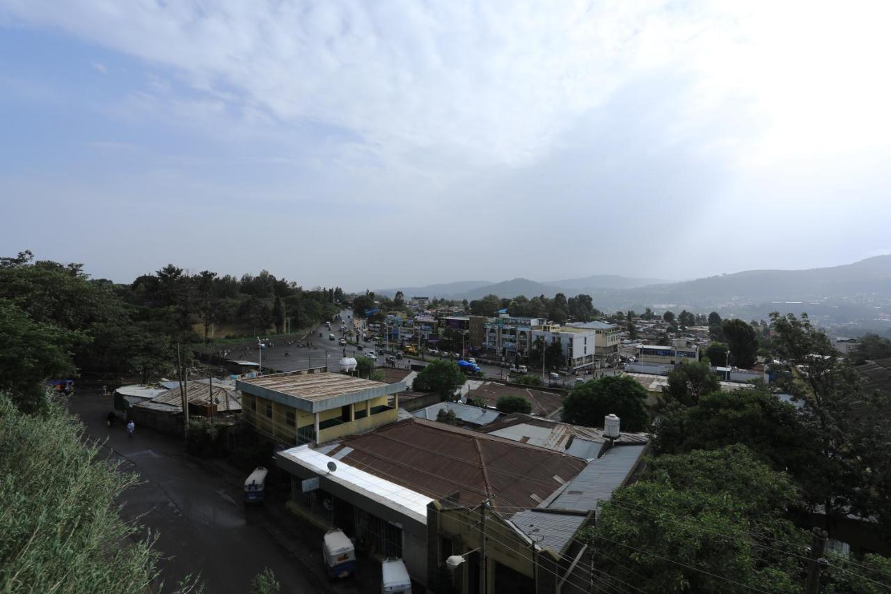 Taye Belay Hotel Gonder Extérieur photo
